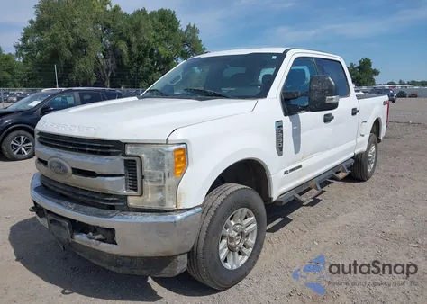 2017 Ford F250 Xlt from USA, damaged, VIN 1FT7W2BT5HED59312